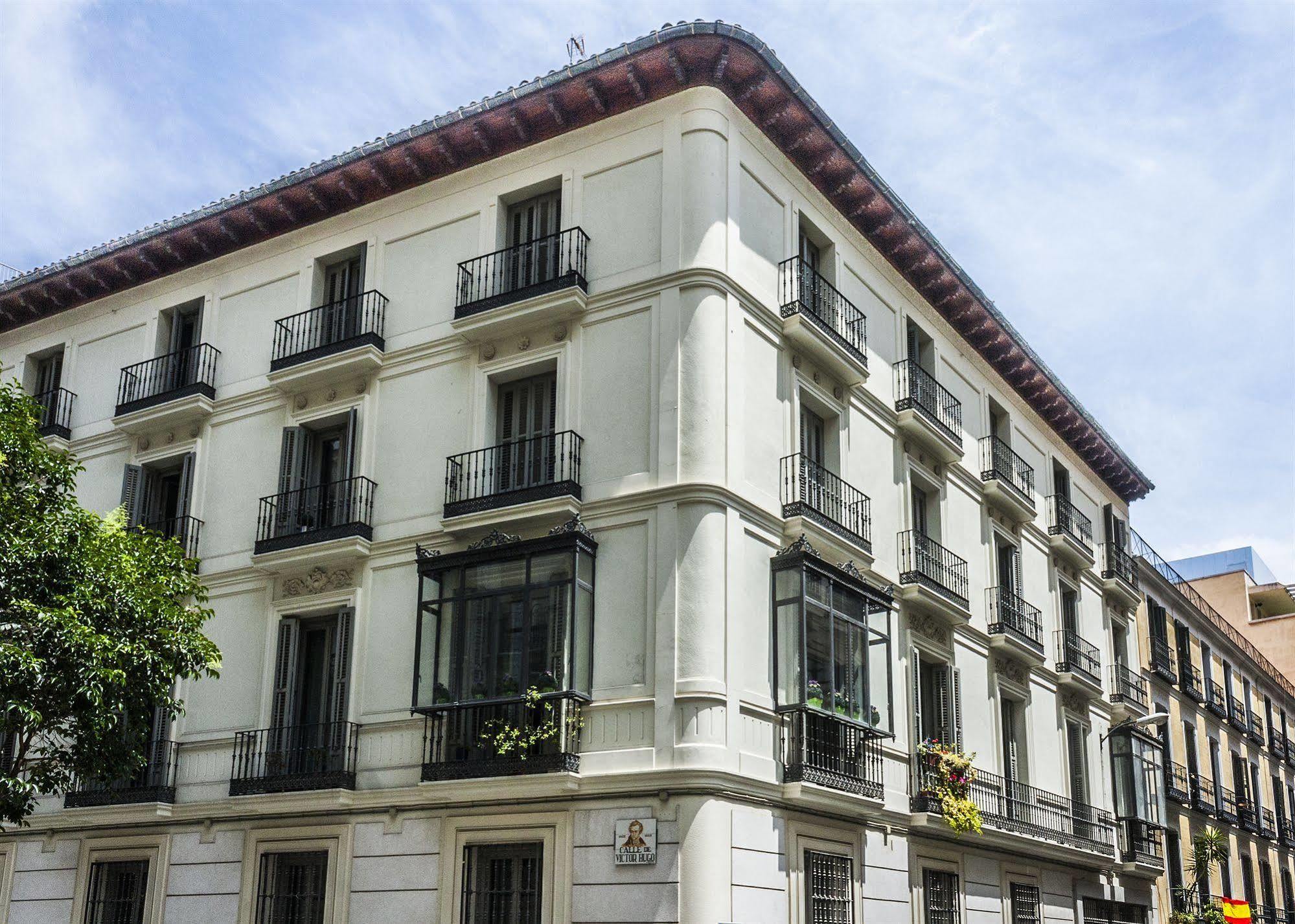 Gran Via Suites Madrid Extérieur photo